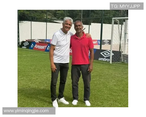 足球明星的亲民形象如何拉近与球迷的距离与互动